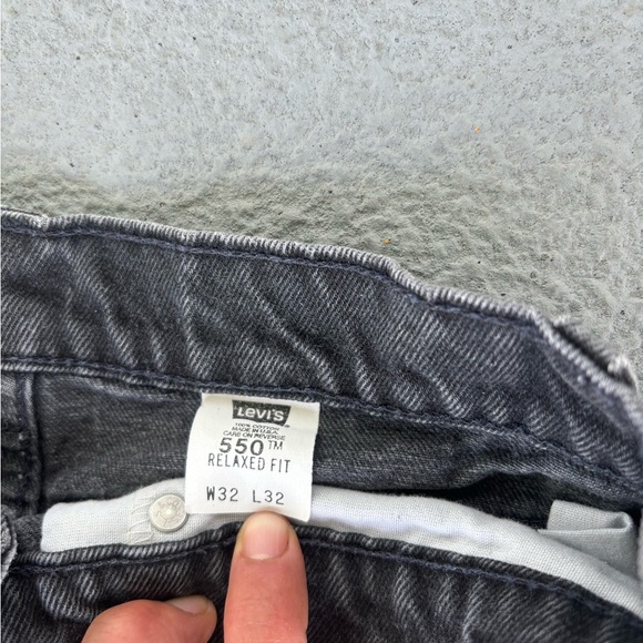 Vintage 90s Levis 550 Relaxed Fit Orange Tab Black Denim Jeans Made In USA - Picture 8 of 8